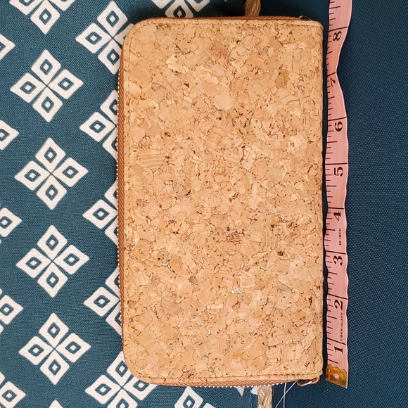 Jewell by Thirty One Cork Wallet - Picture 8 of 10